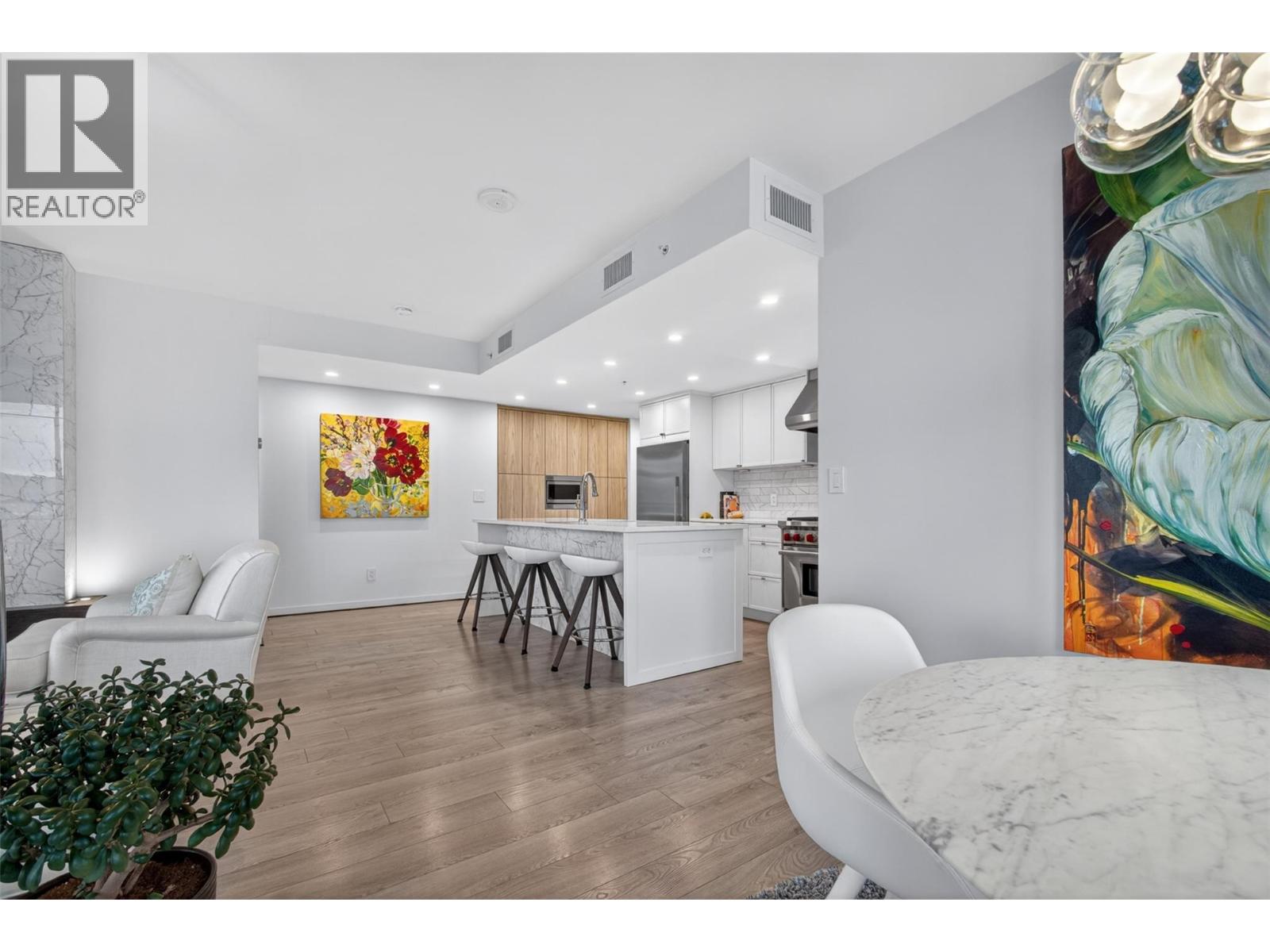 #1101 485 Groves Avenue - 19