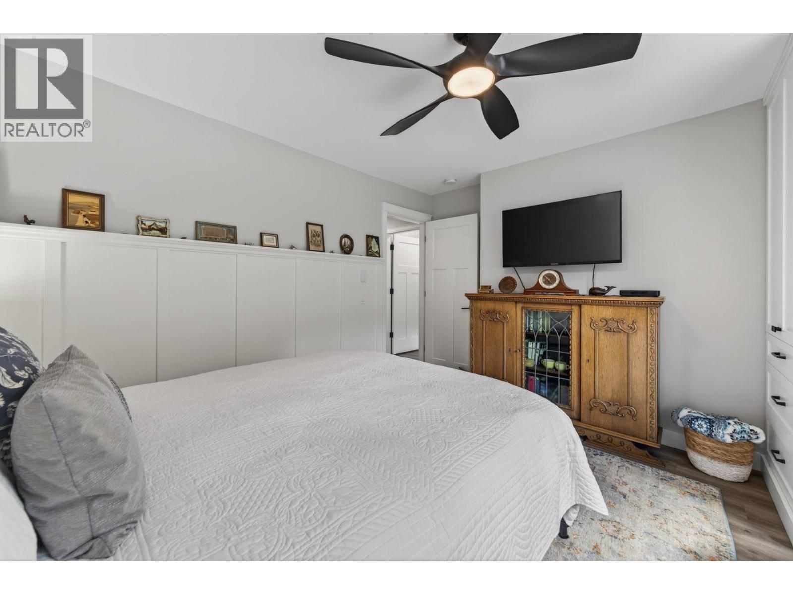 #7 1801 Paul Lake Road - 35