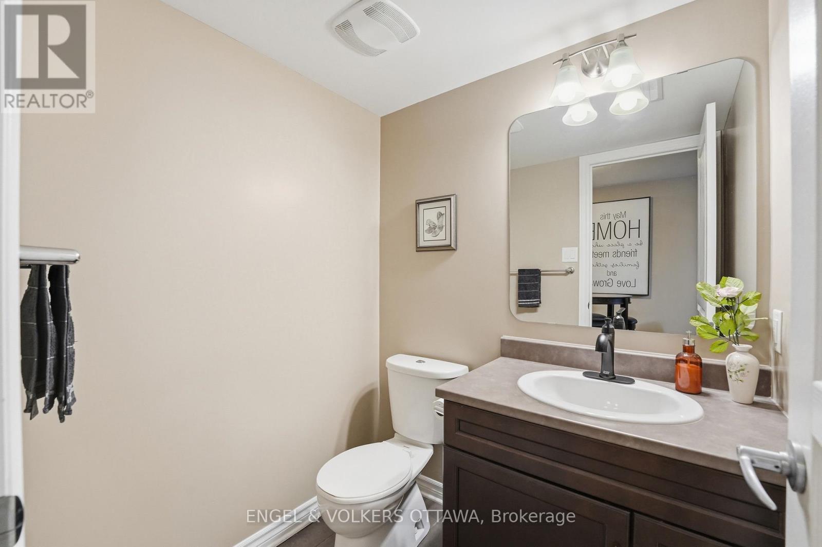 127 BEATRICE DRIVE — photo 40