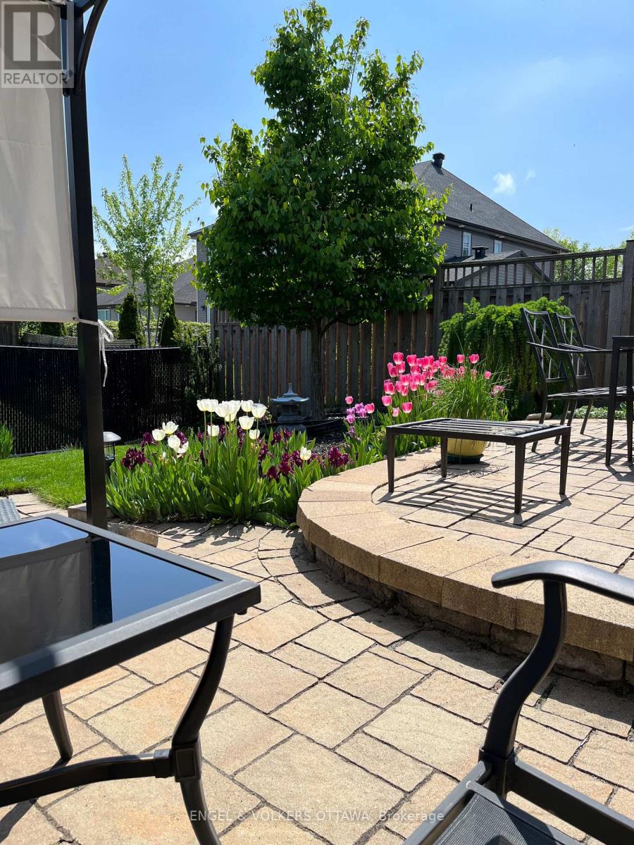 127 BEATRICE DRIVE — photo 49