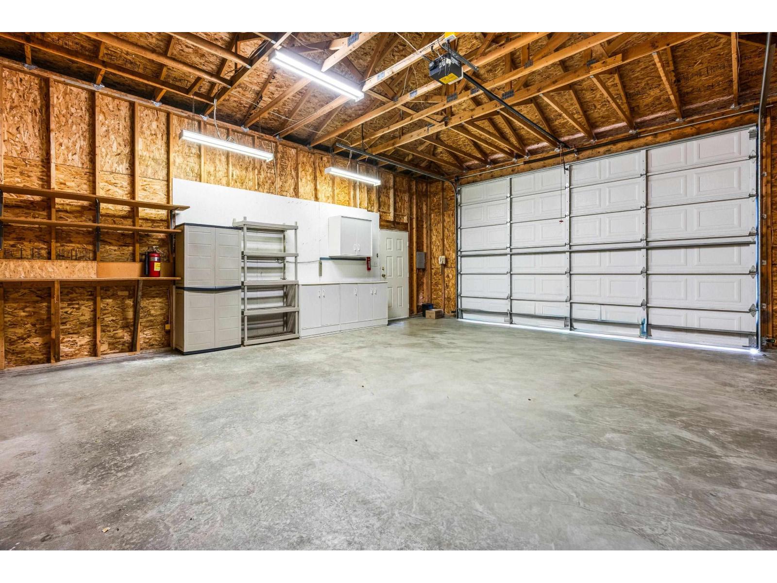 2863 MOUNTVIEW STREET — photo 35