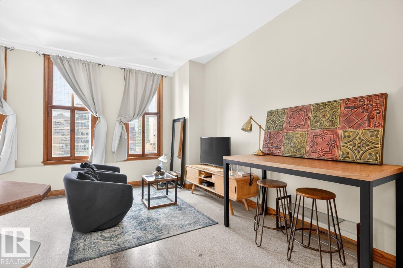 #801 10134 100 ST NW, Edmonton