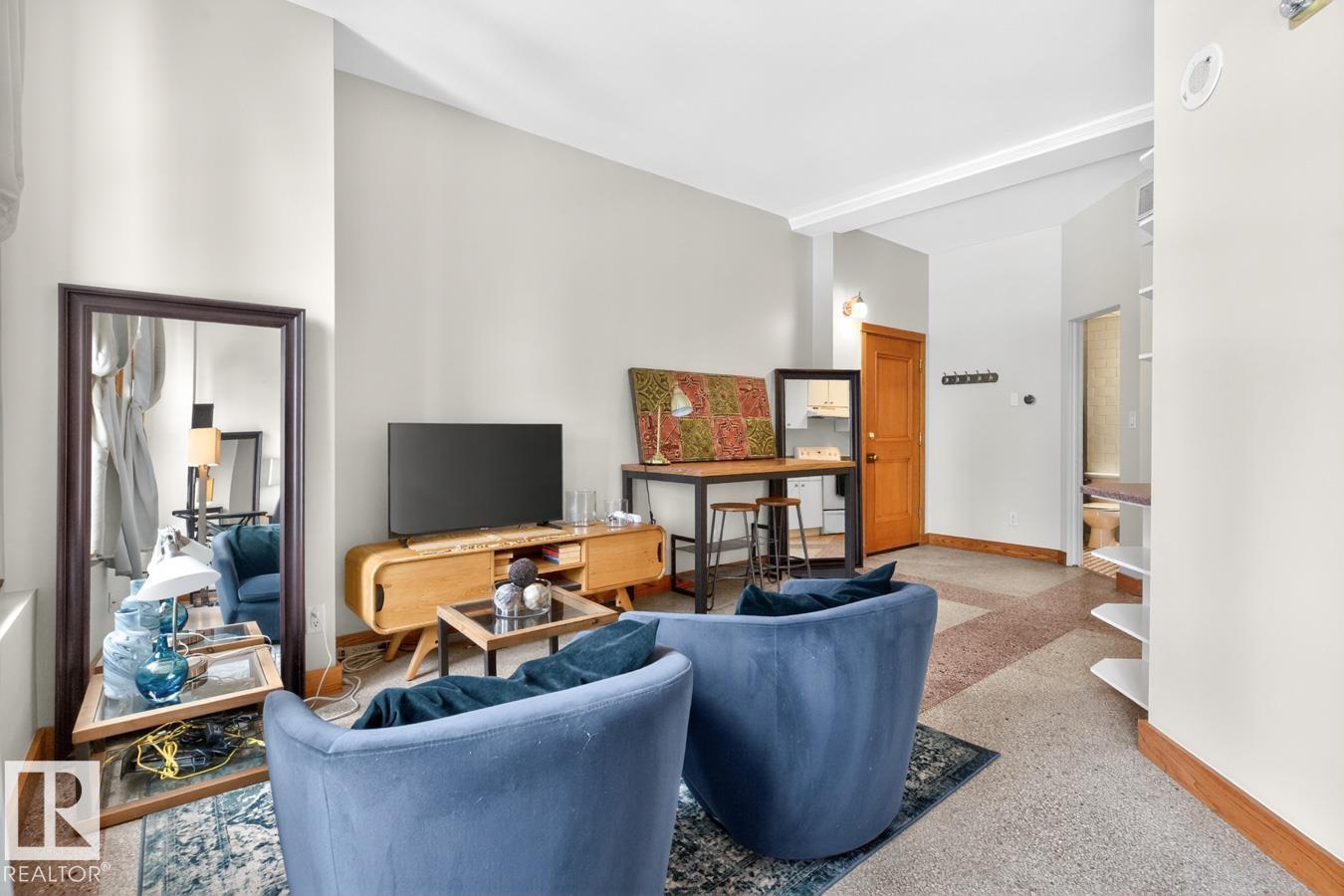 #801 10134 100 ST NW, Edmonton