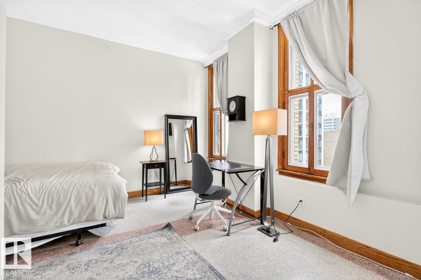 #801 10134 100 ST NW, Edmonton