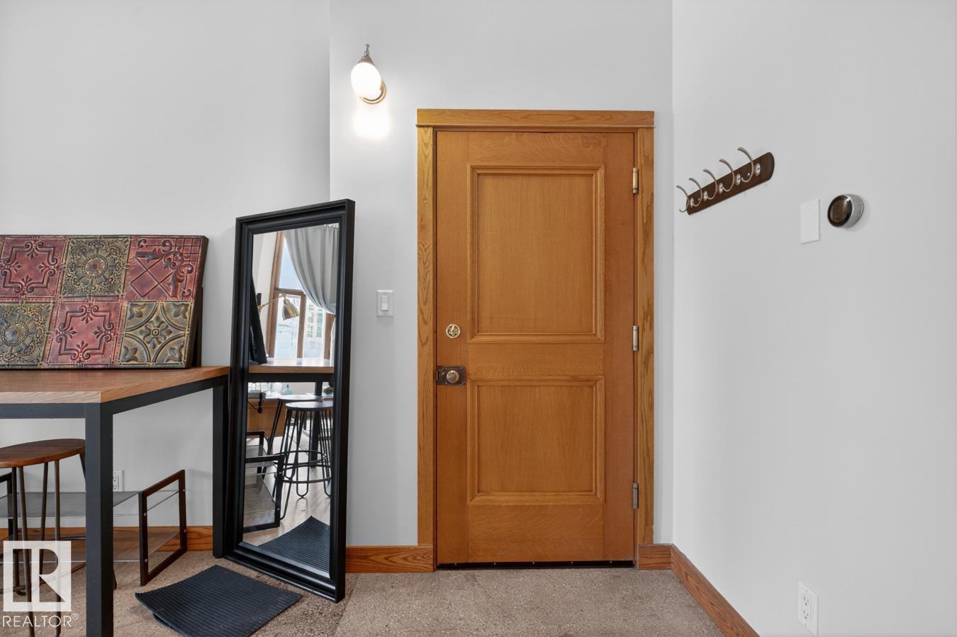 #801 10134 100 ST NW, Edmonton