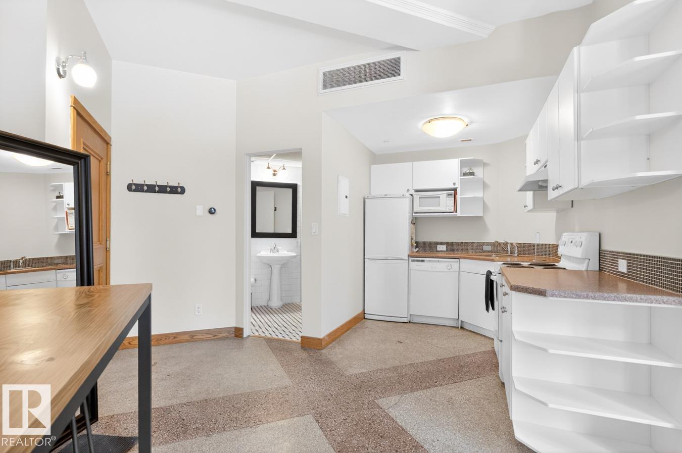 #801 10134 100 ST NW, Edmonton