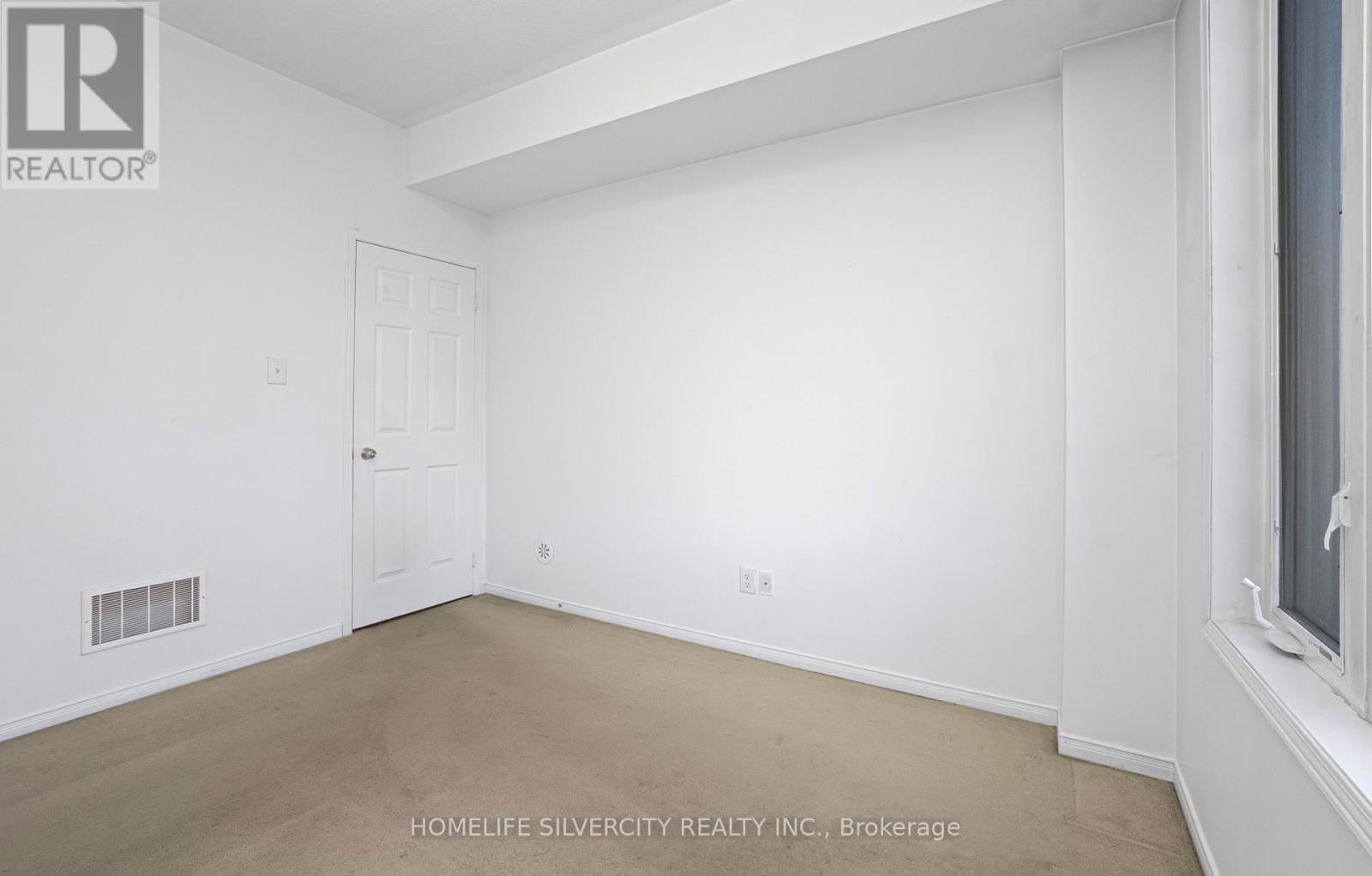 #38 60 FAIRWOOD CIRCLE - 16