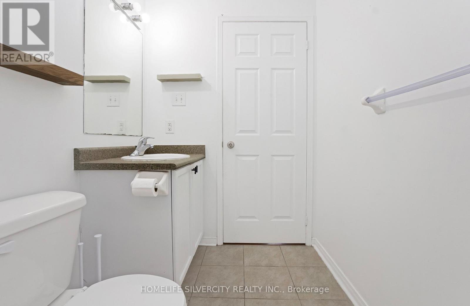 #38 60 FAIRWOOD CIRCLE - 17
