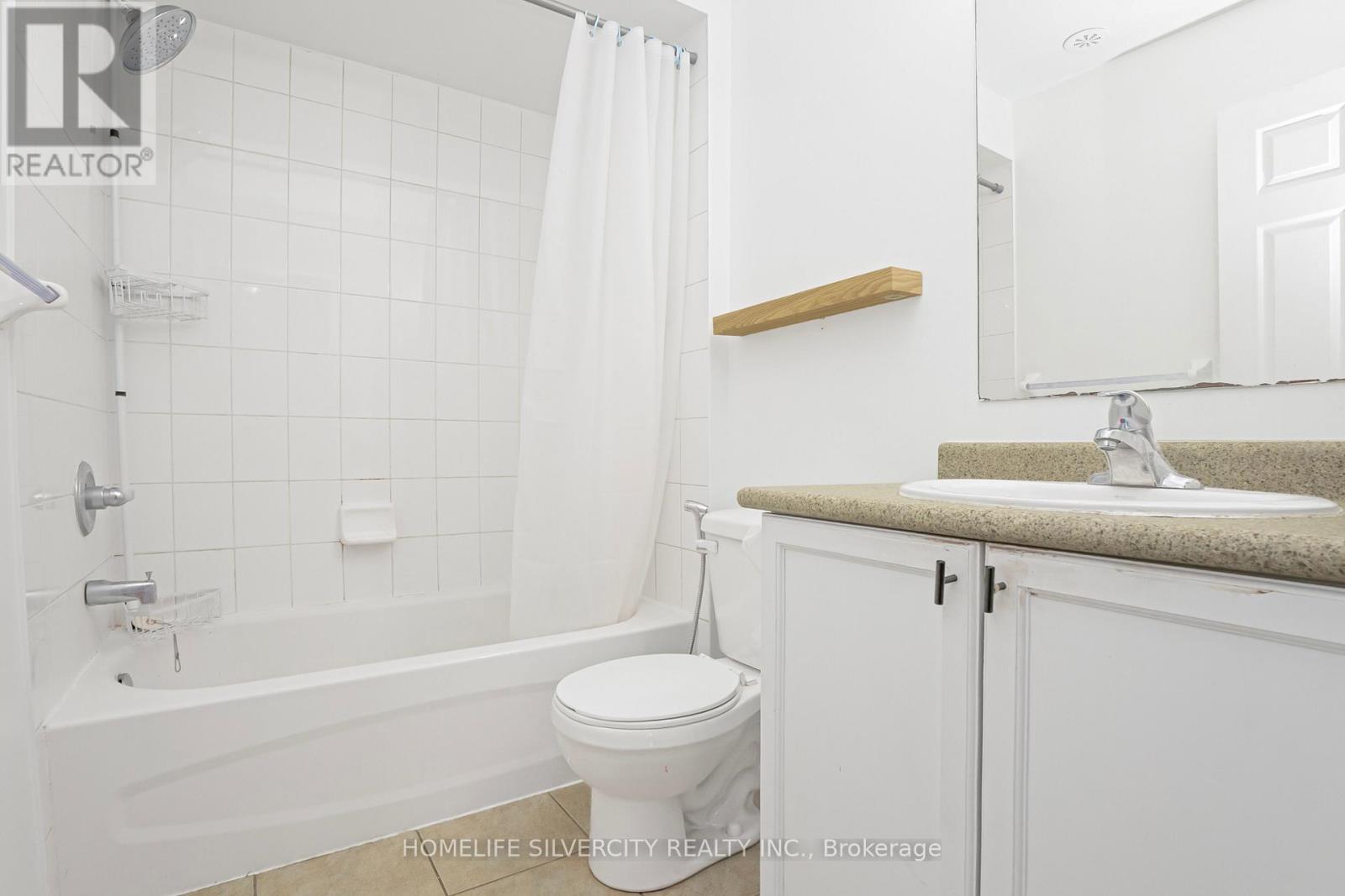 #38 60 FAIRWOOD CIRCLE - 18