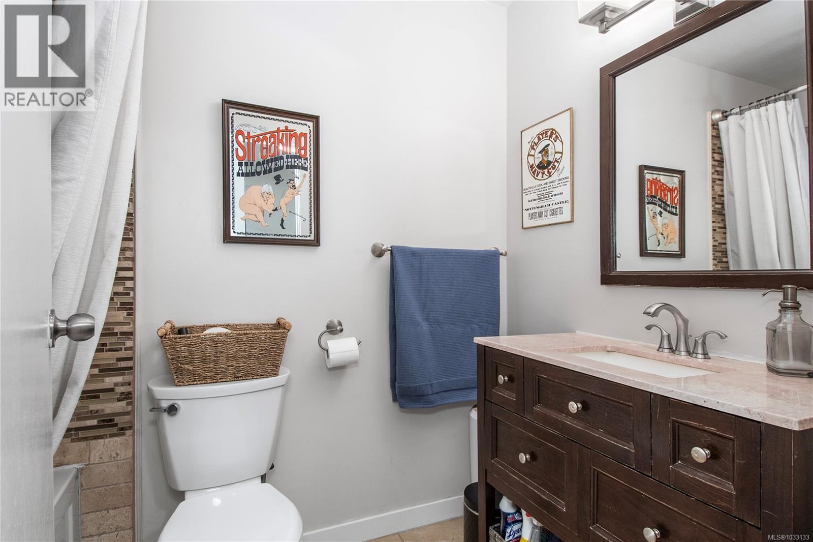 #12 951 17th St - 14