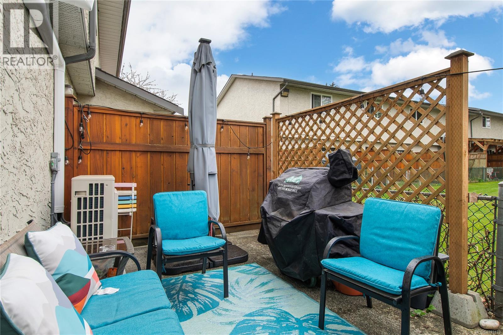 #12 951 17th St - 17