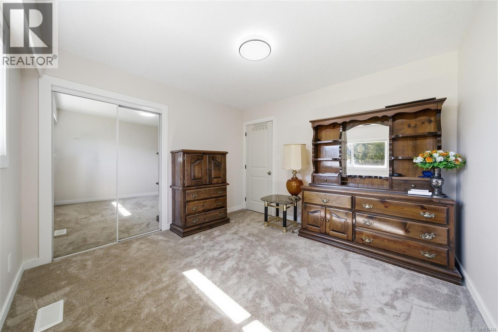 4351 TORQUAY Dr - 11