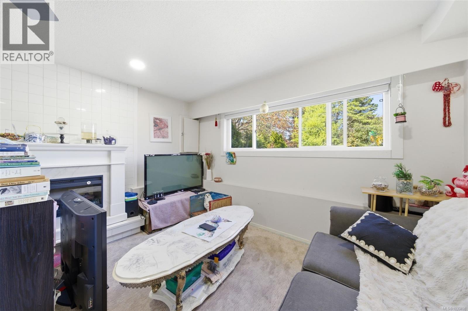 4351 TORQUAY Dr - 27