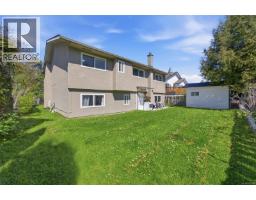 4351 Torquay Dr, Saanich, BC V8N3L3 Photo 28
