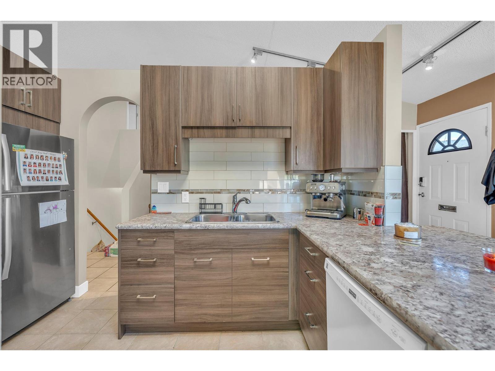  196 Troy Court, Penticton