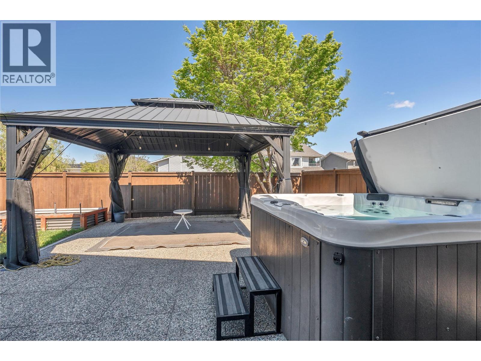  196 Troy Court, Penticton