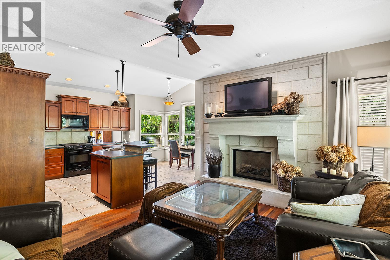  3103 THACKER Drive, West Kelowna