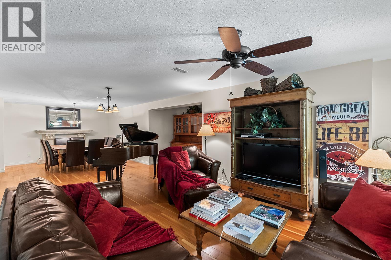  3103 THACKER Drive, West Kelowna