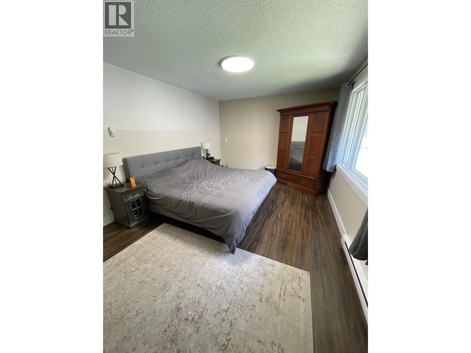 2090 CHURCHILL DRIVE - 15