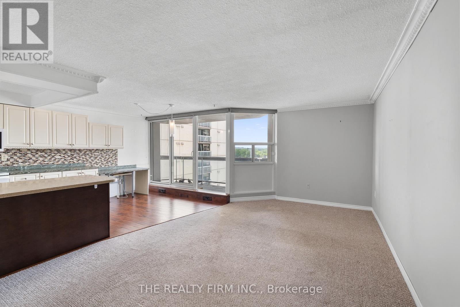#905 363 COLBORNE STREET - 7