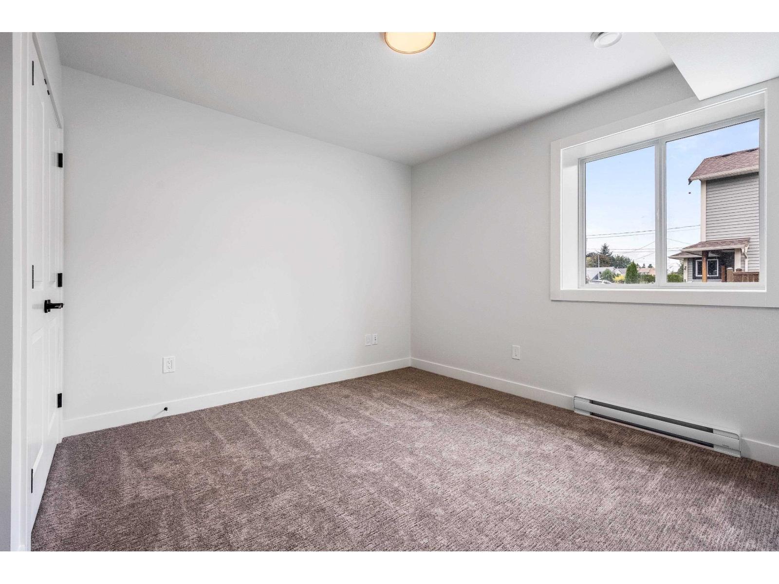 House in Chilliwack - Image 30