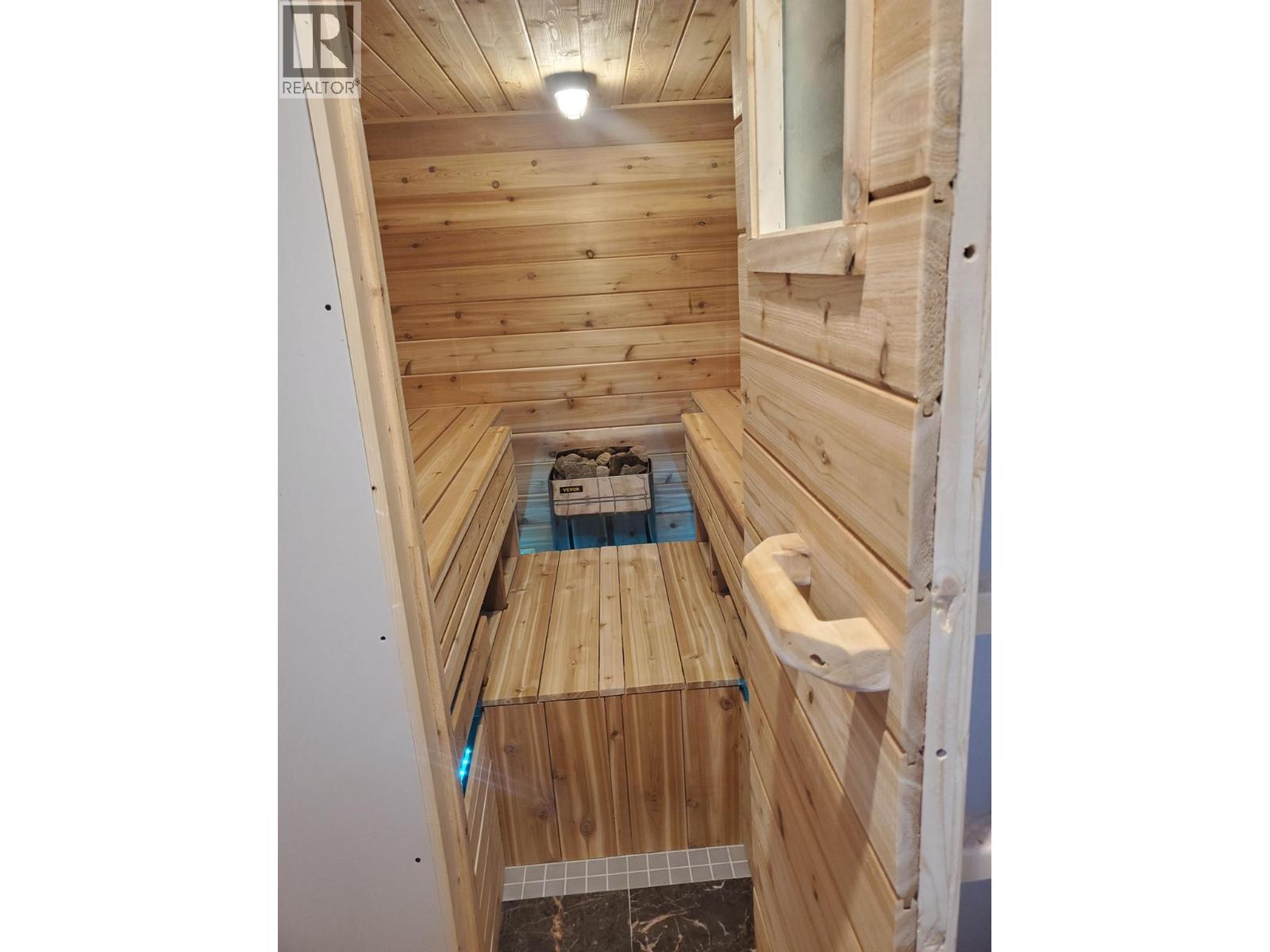 95 2nd Street NW - 12