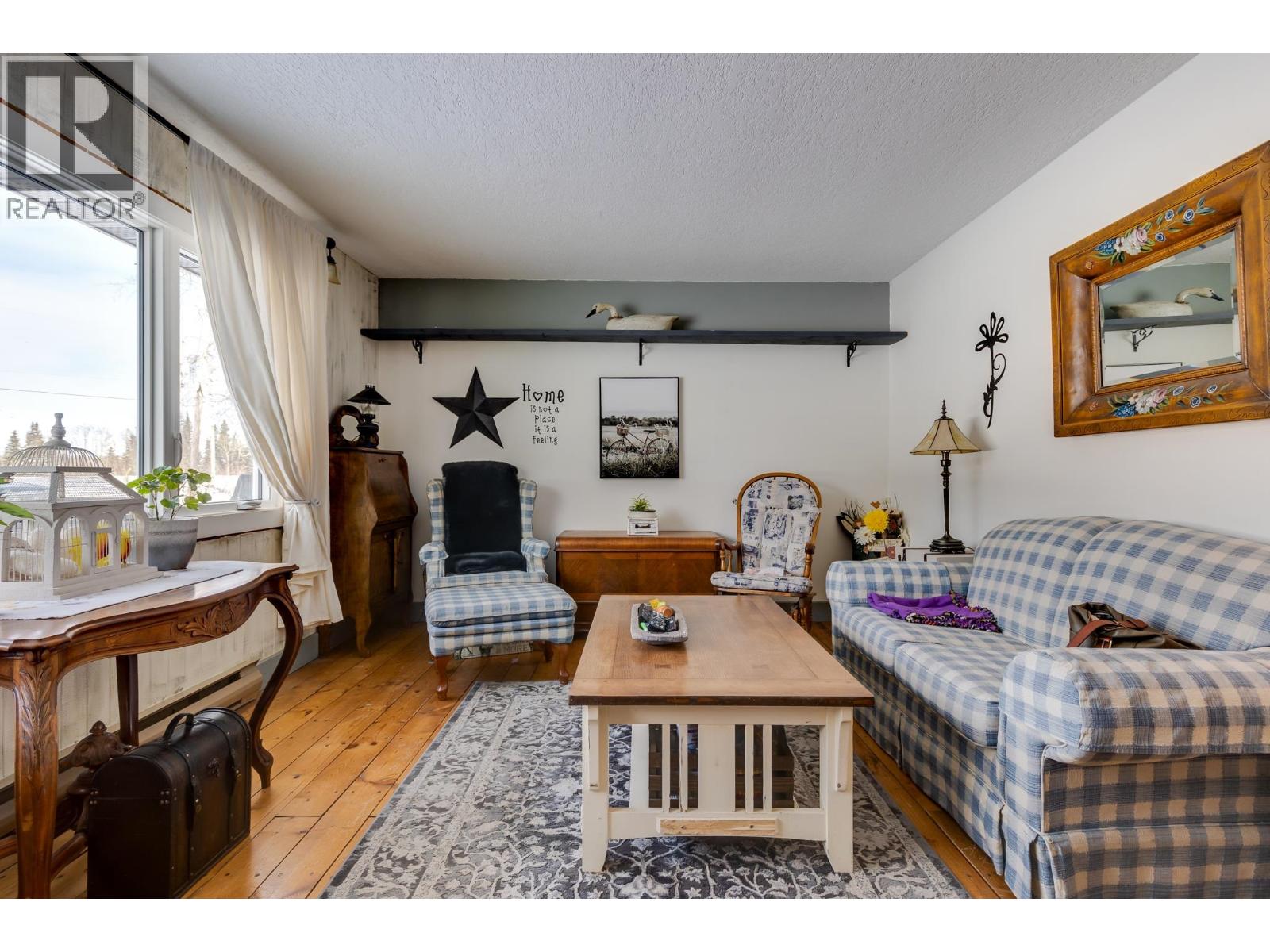 Photo 9 of 21 — 17165 E PERRY ROAD · Prince George, BC