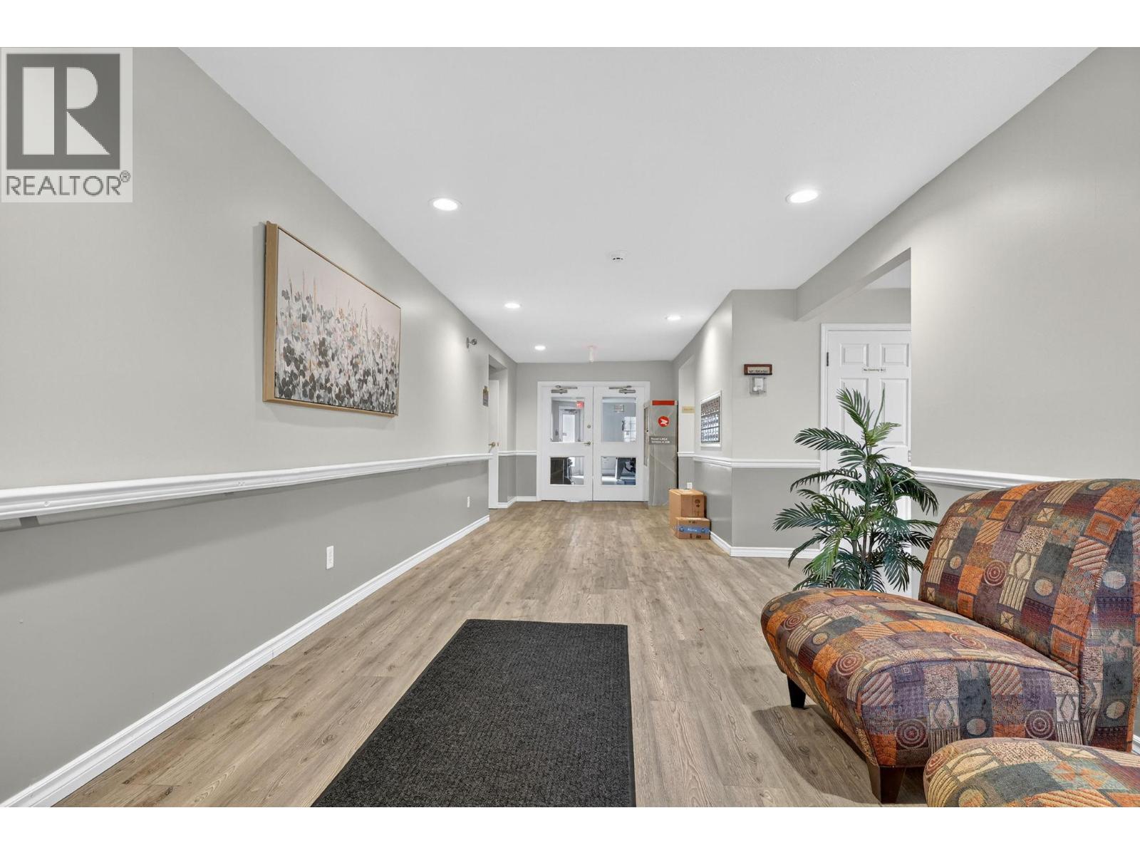 575 Sutherland Avenue Unit# 207, Kelowna