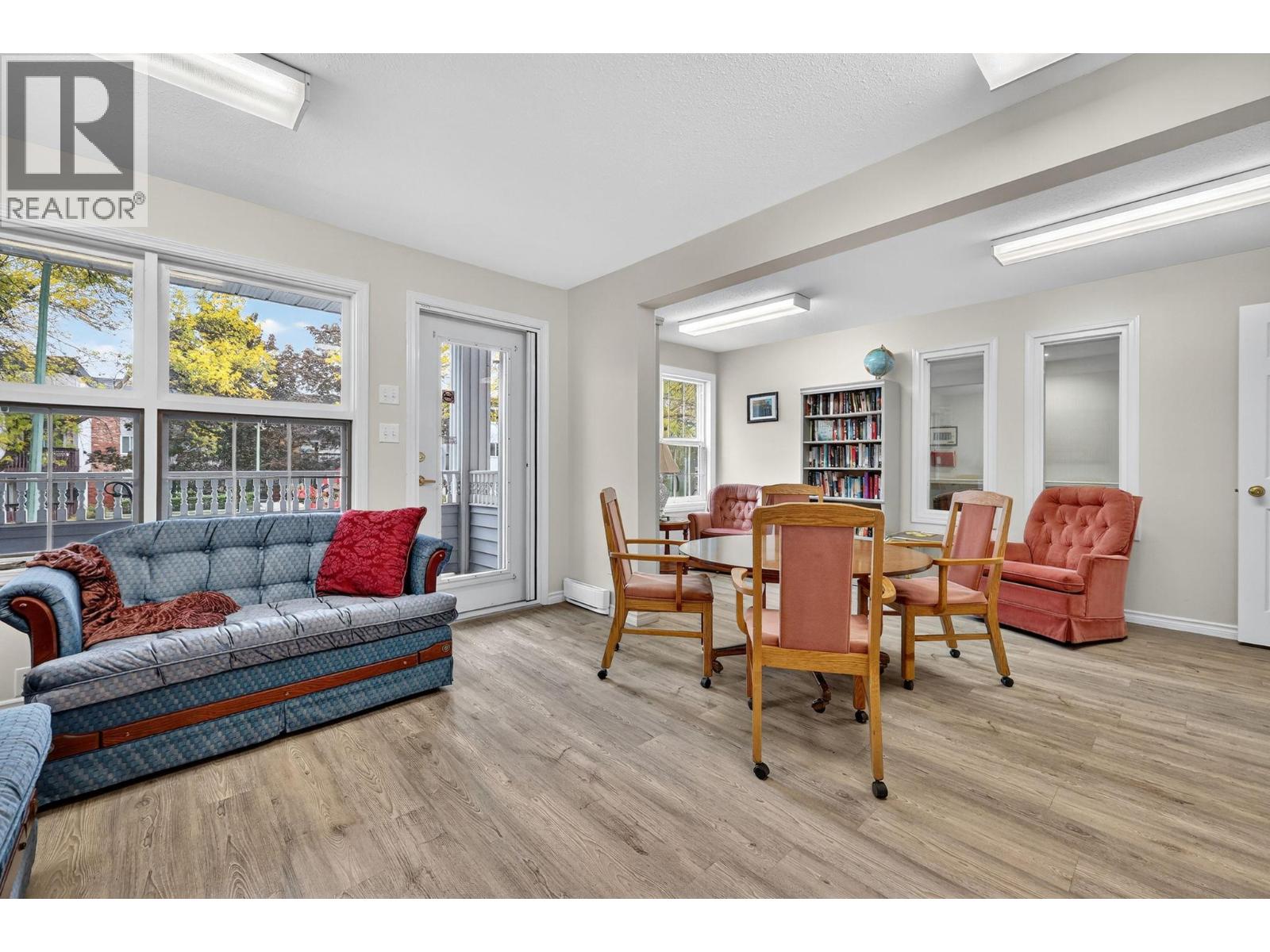 575 Sutherland Avenue Unit# 207, Kelowna