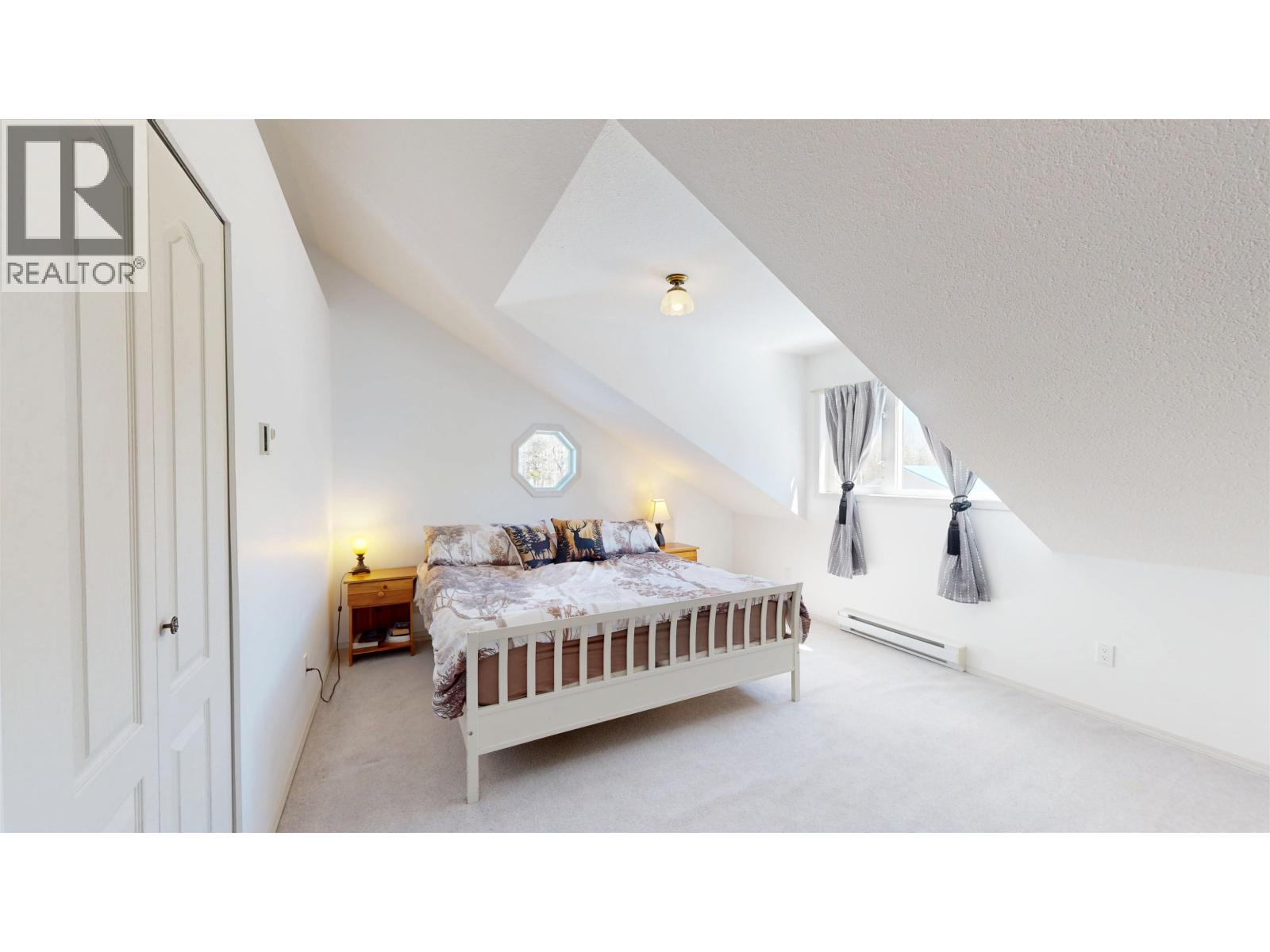 5548 LITTLE FORT HWY 24 HIGHWAY - 25