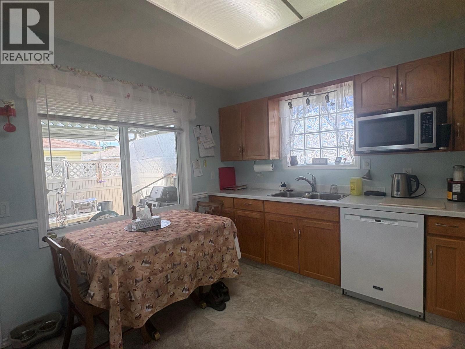 #156 3400 Wilson Street - 4