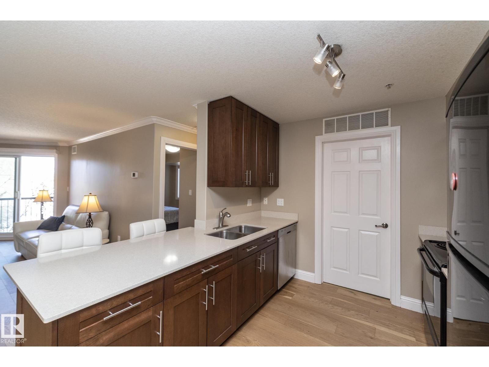 #209 13111 140 AV NW, Edmonton