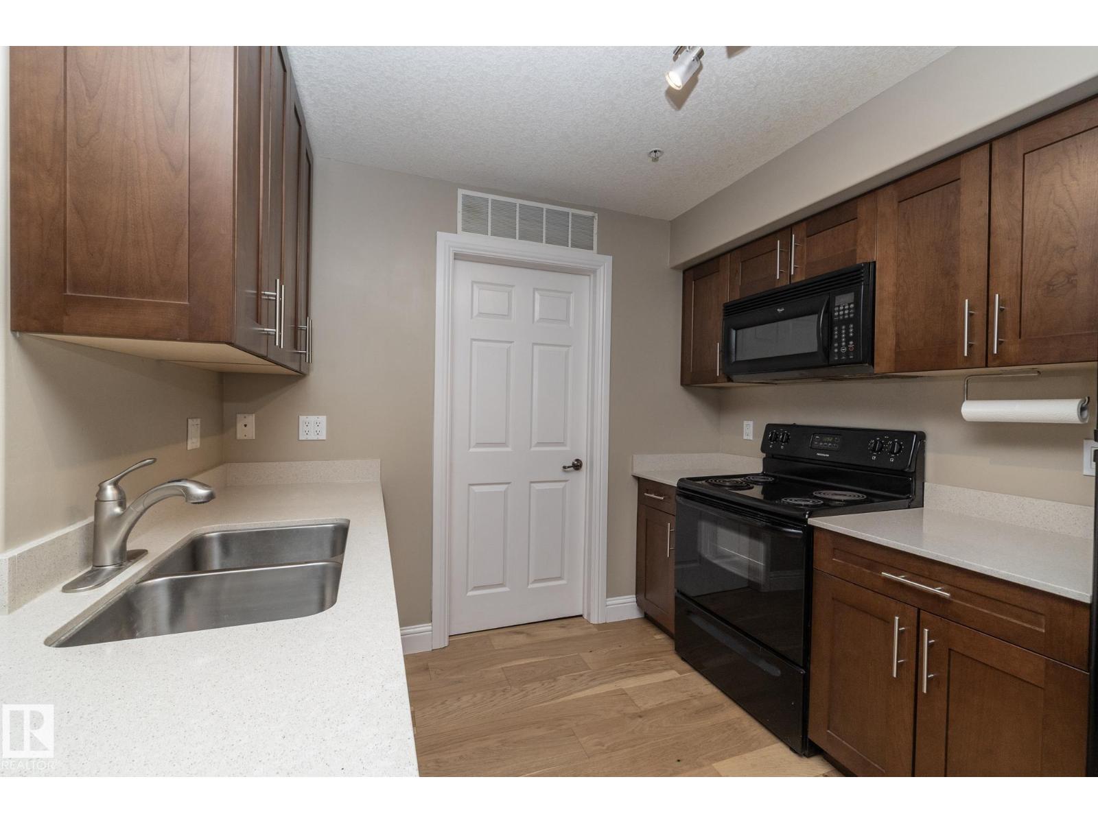 #209 13111 140 AV NW, Edmonton