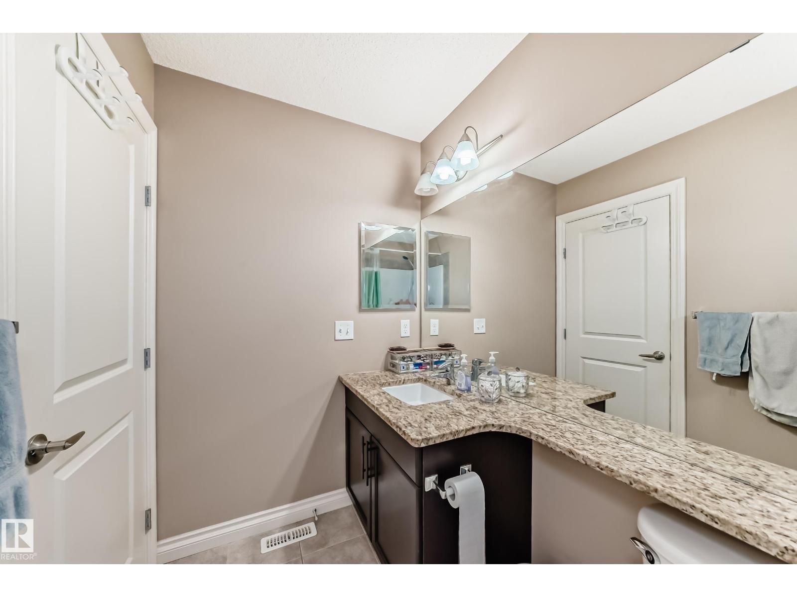 #23 445 Brintnell BV NW, Edmonton