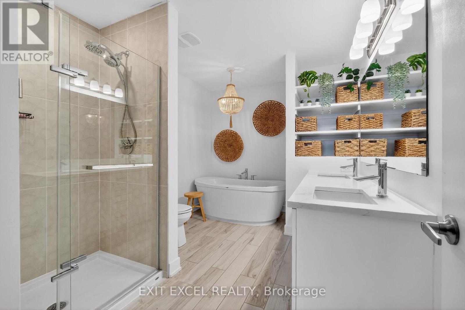 Primary 5 Piece Ensuite