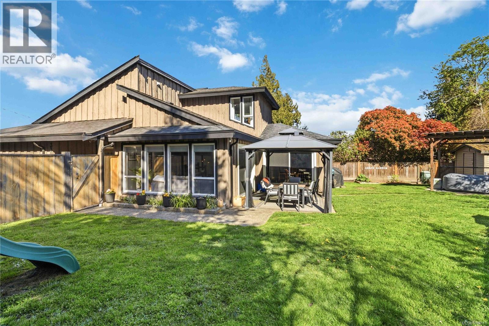 3395 St. Troy Pl - 22