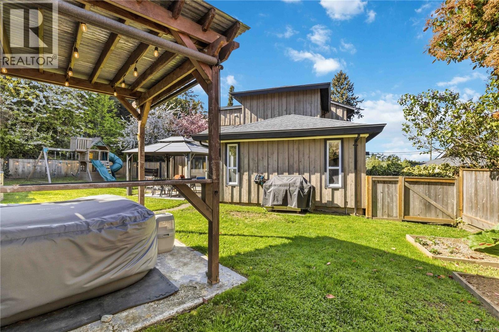 3395 St. Troy Pl - 26