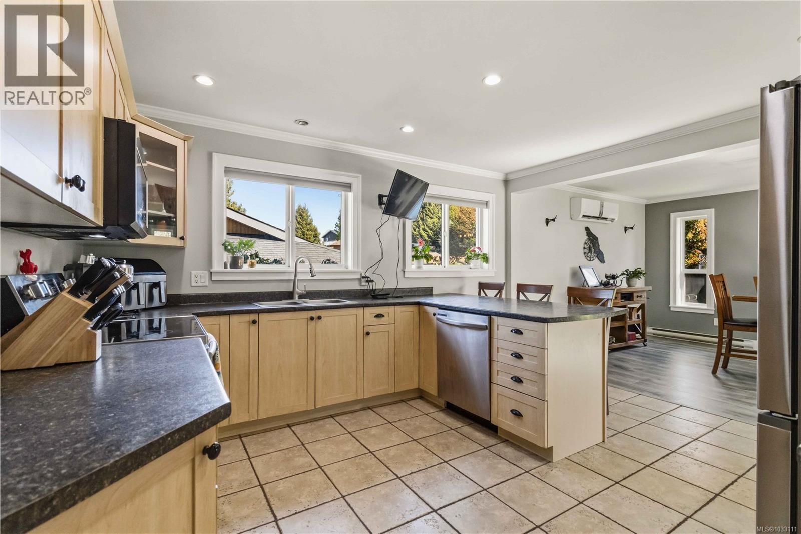 3395 St. Troy Pl - 7
