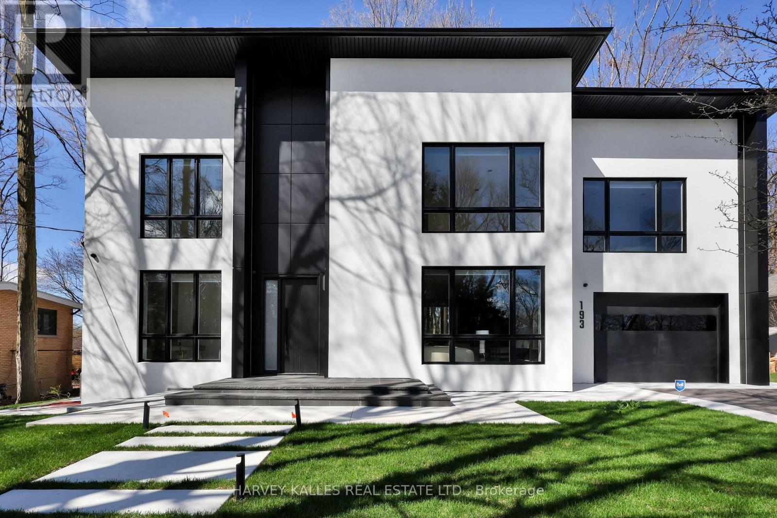 193 BEECHWOOD CRESCENT - 47