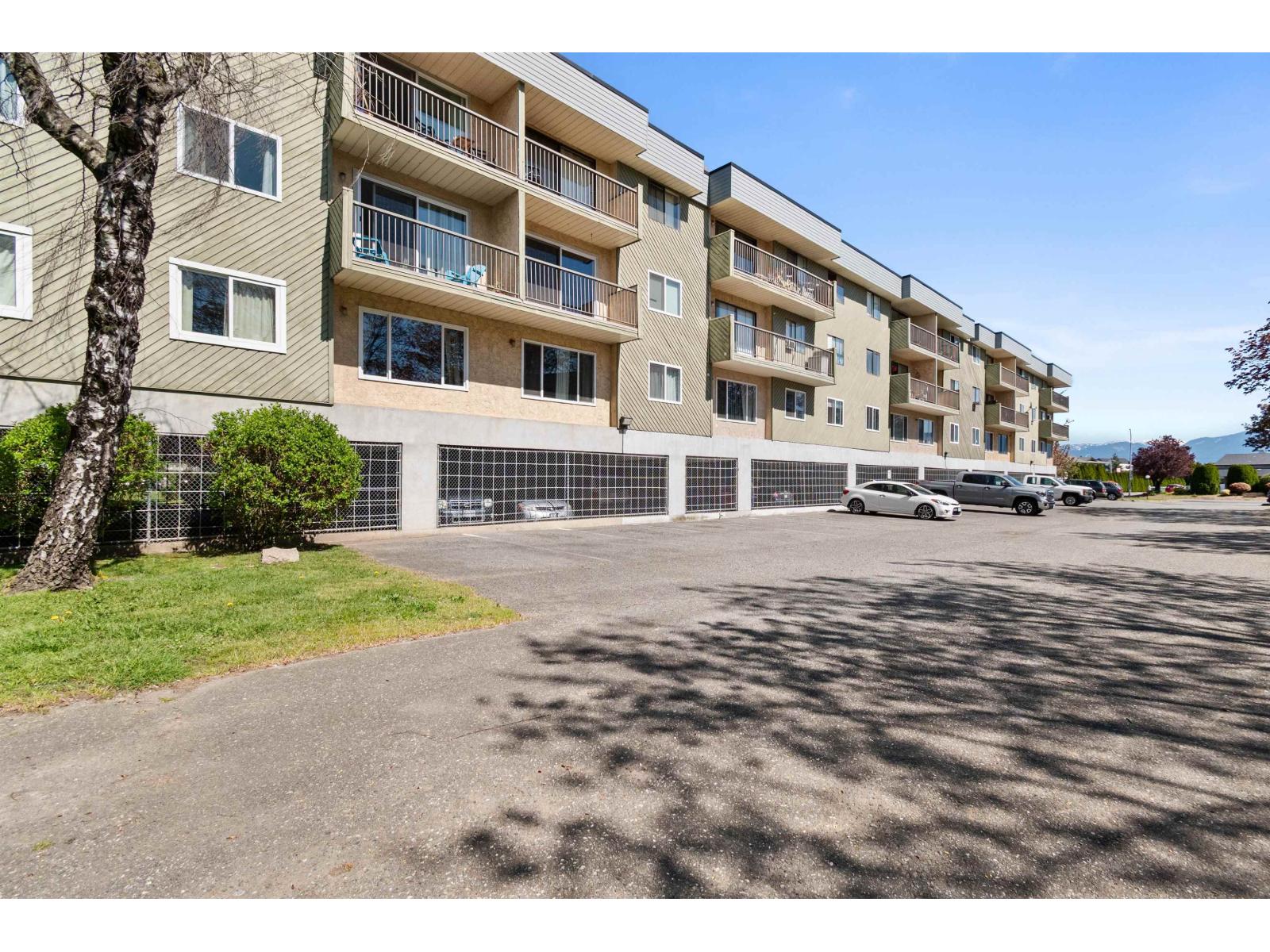 312 45598 MCINTOSH DRIVE, Chilliwack Proper South, Chilliwack
