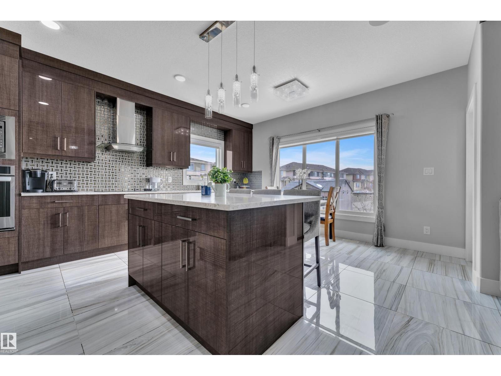 1404 25 ST NW, Edmonton