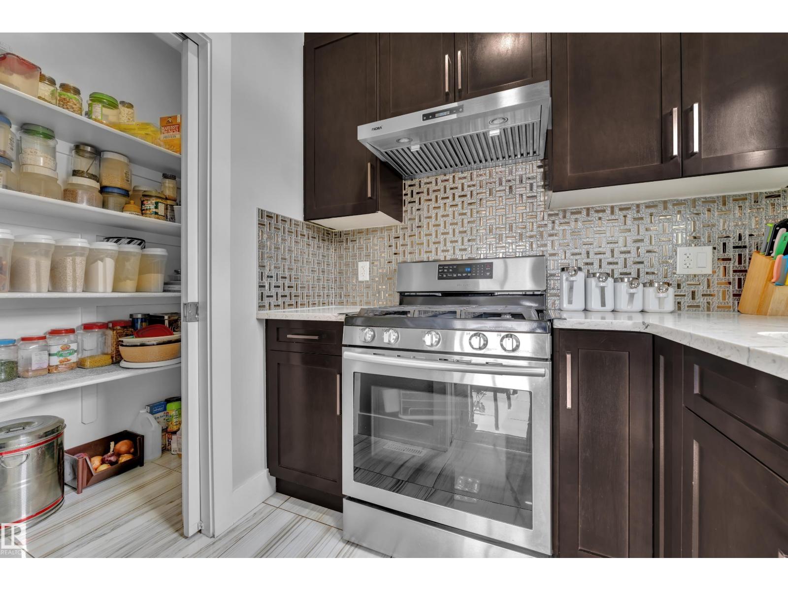 1404 25 ST NW, Edmonton