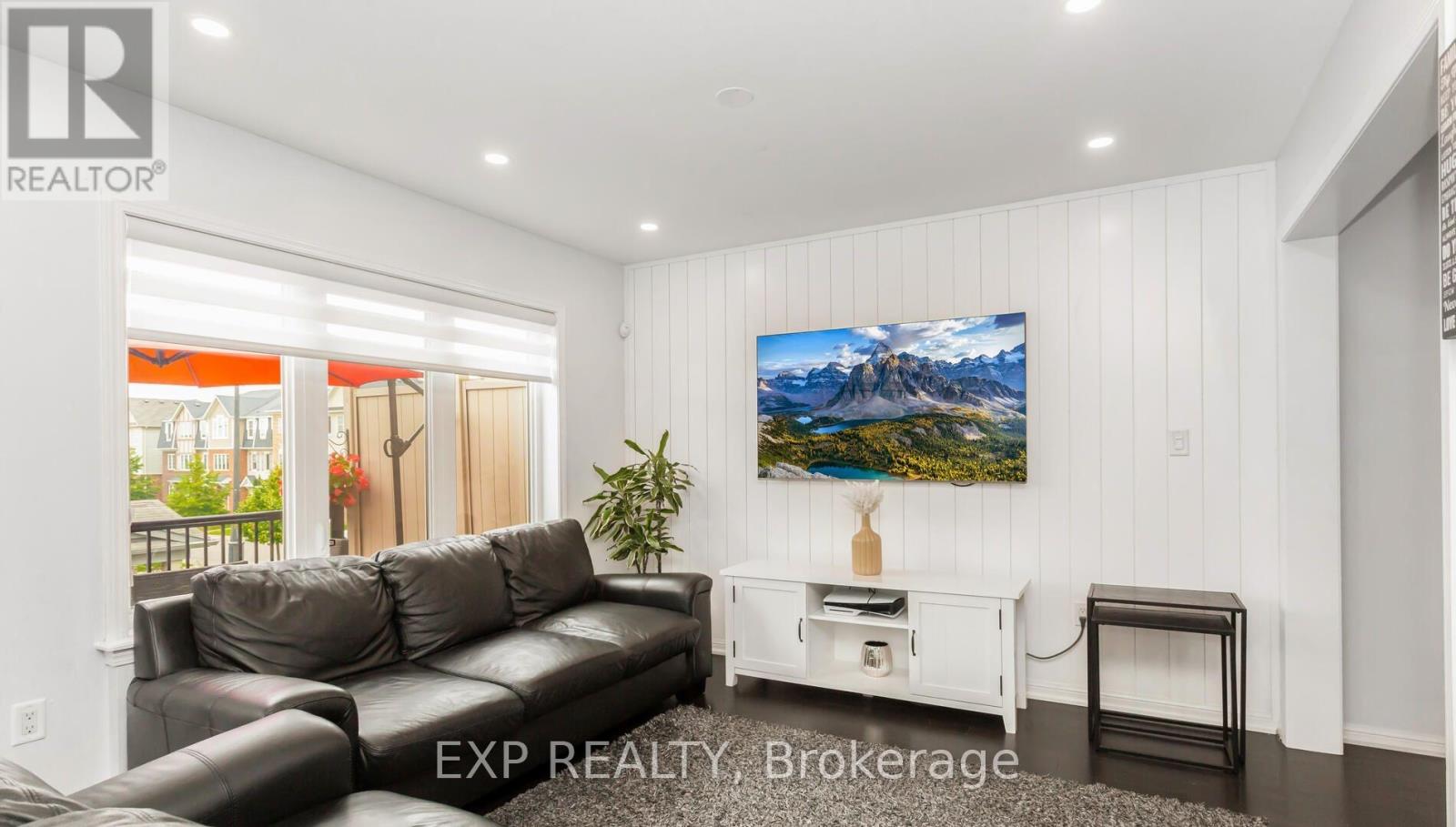 102 BLEASDALE AVENUE - 12