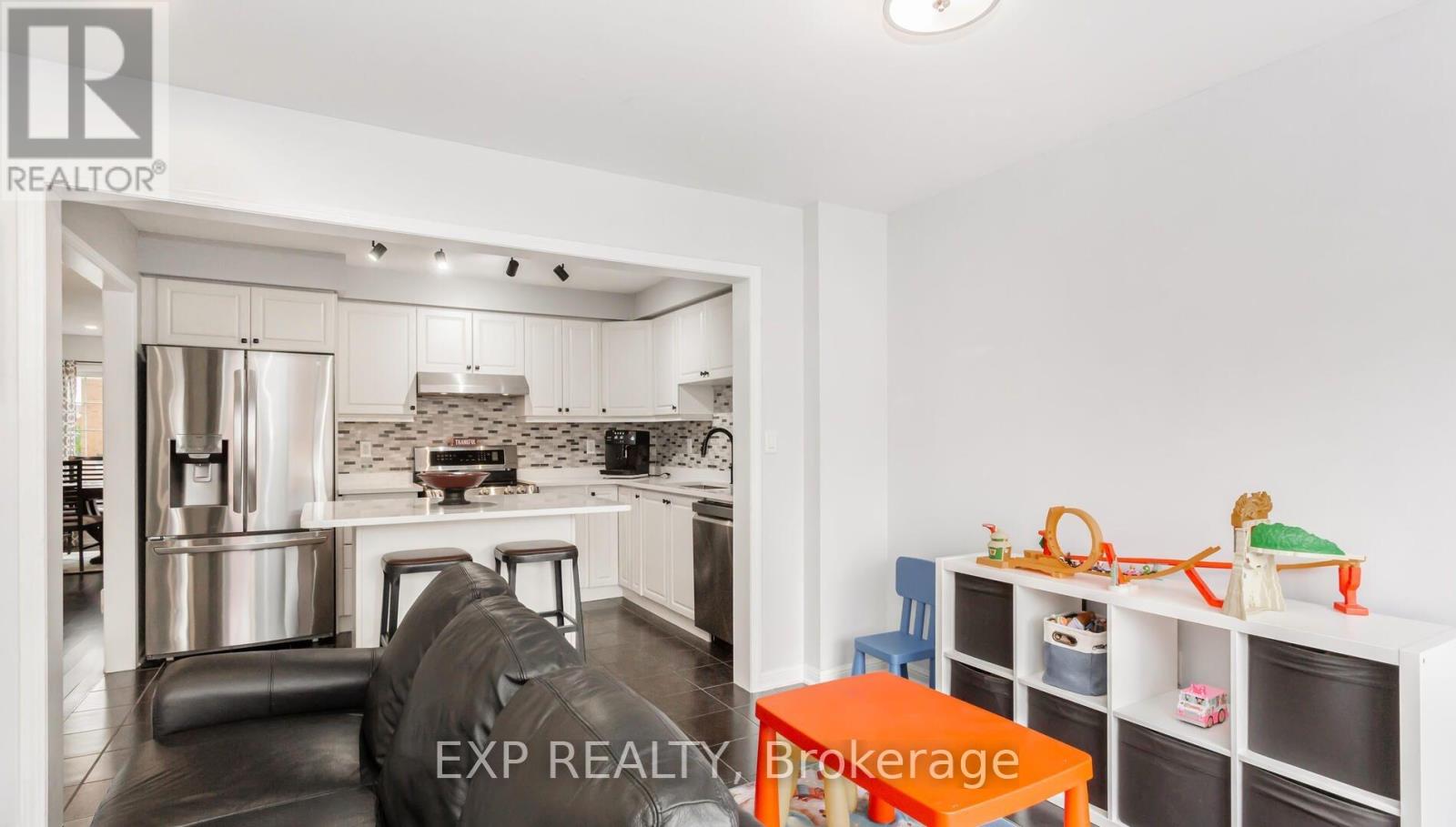 102 BLEASDALE AVENUE - 13