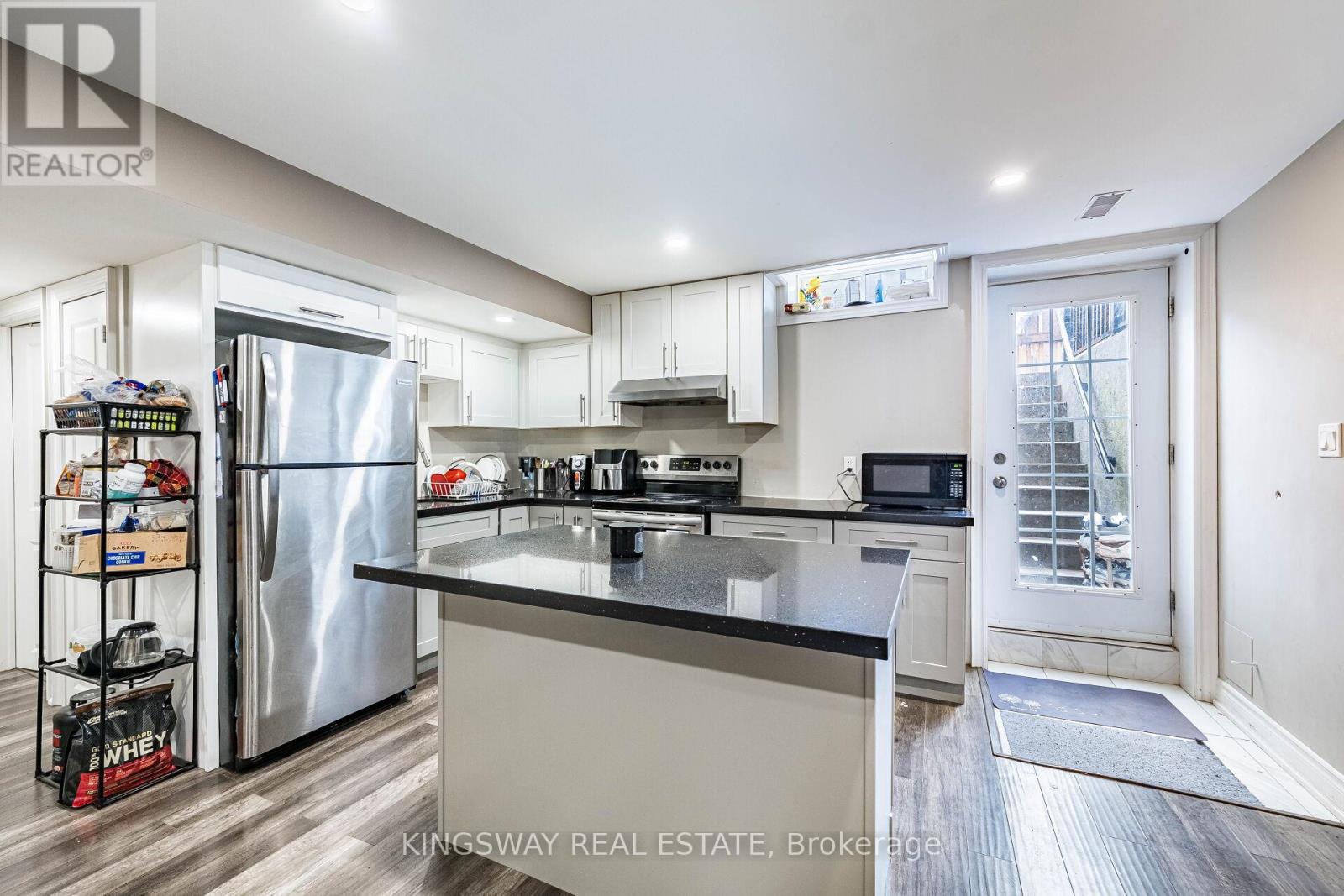 41 ARGELIA CRESCENT - 40