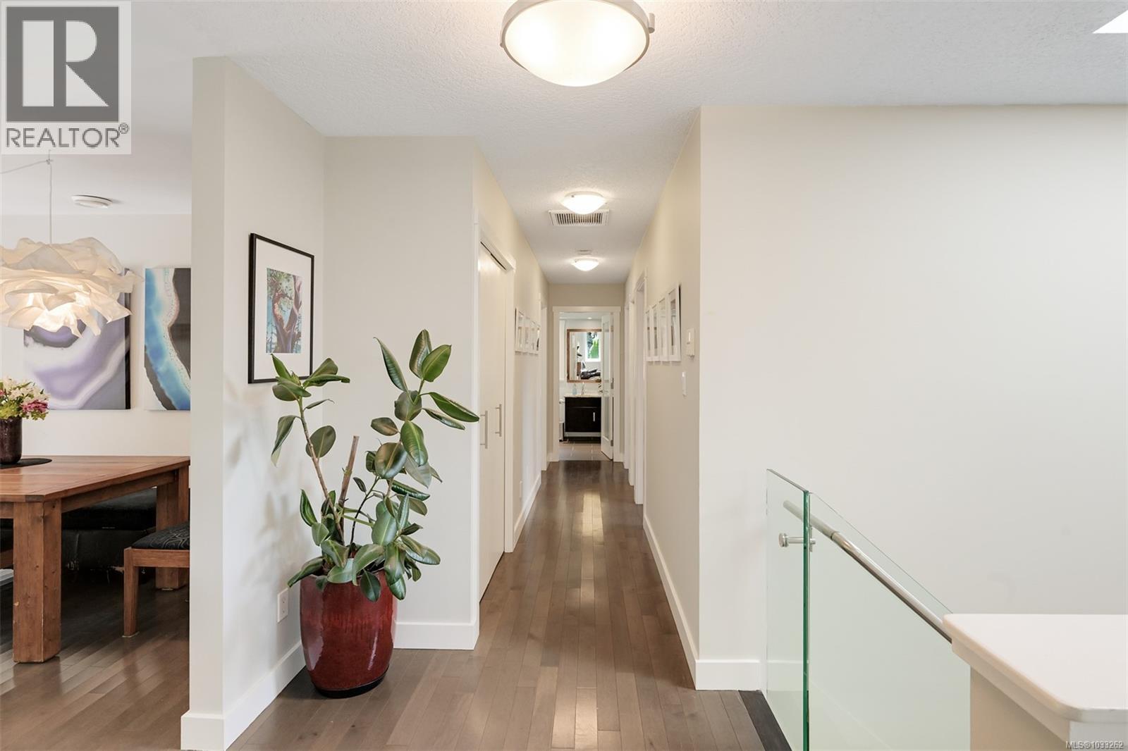  774 Destrube Place, Saanich