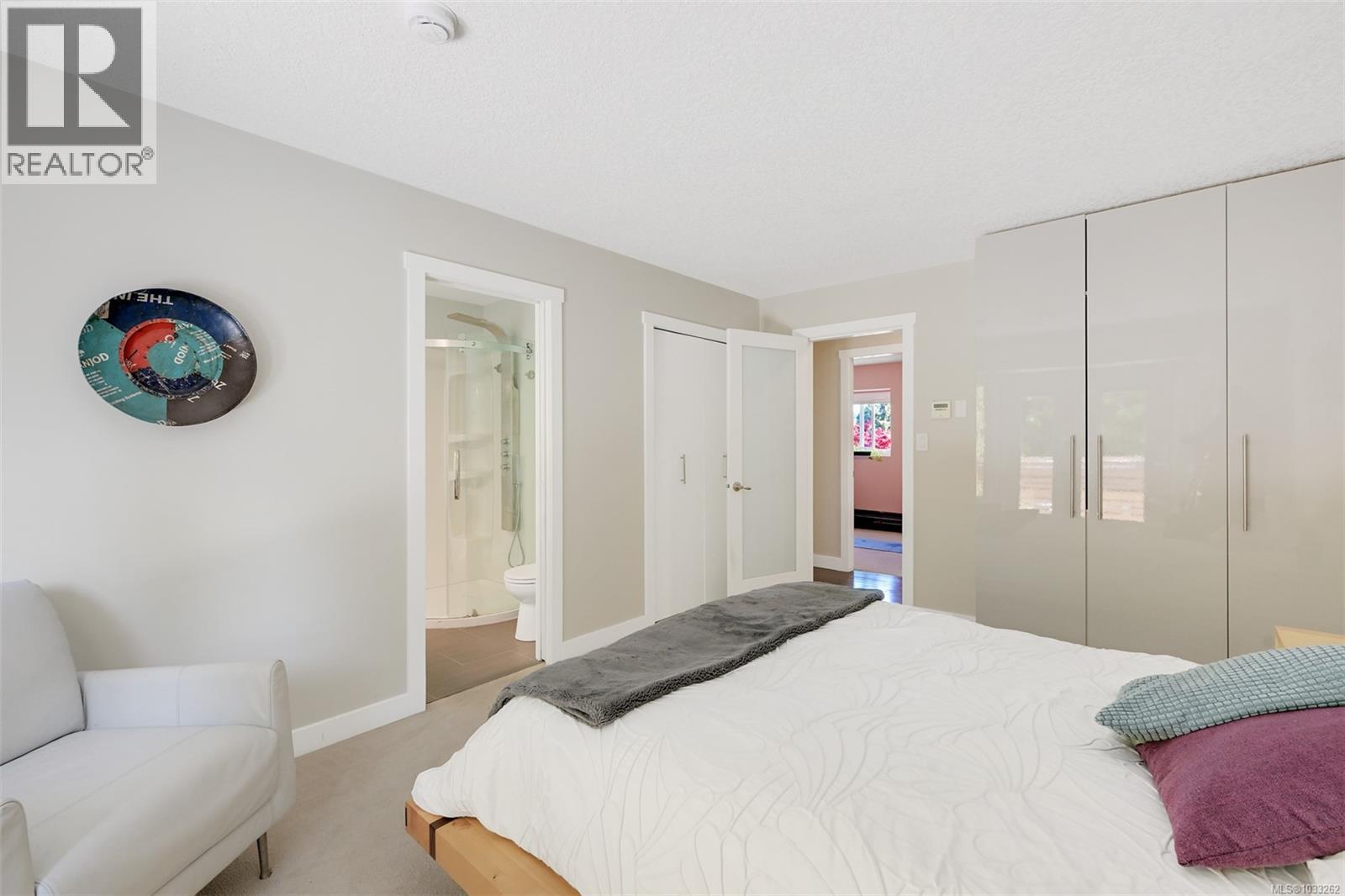  774 Destrube Place, Saanich