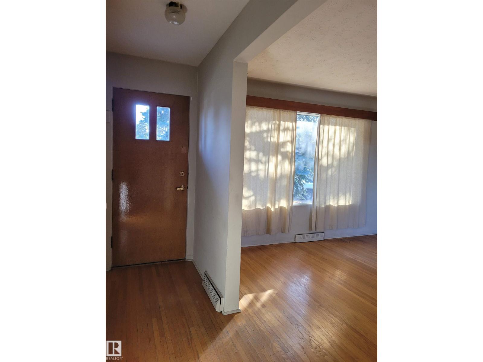 14416 110A AV NW, Edmonton