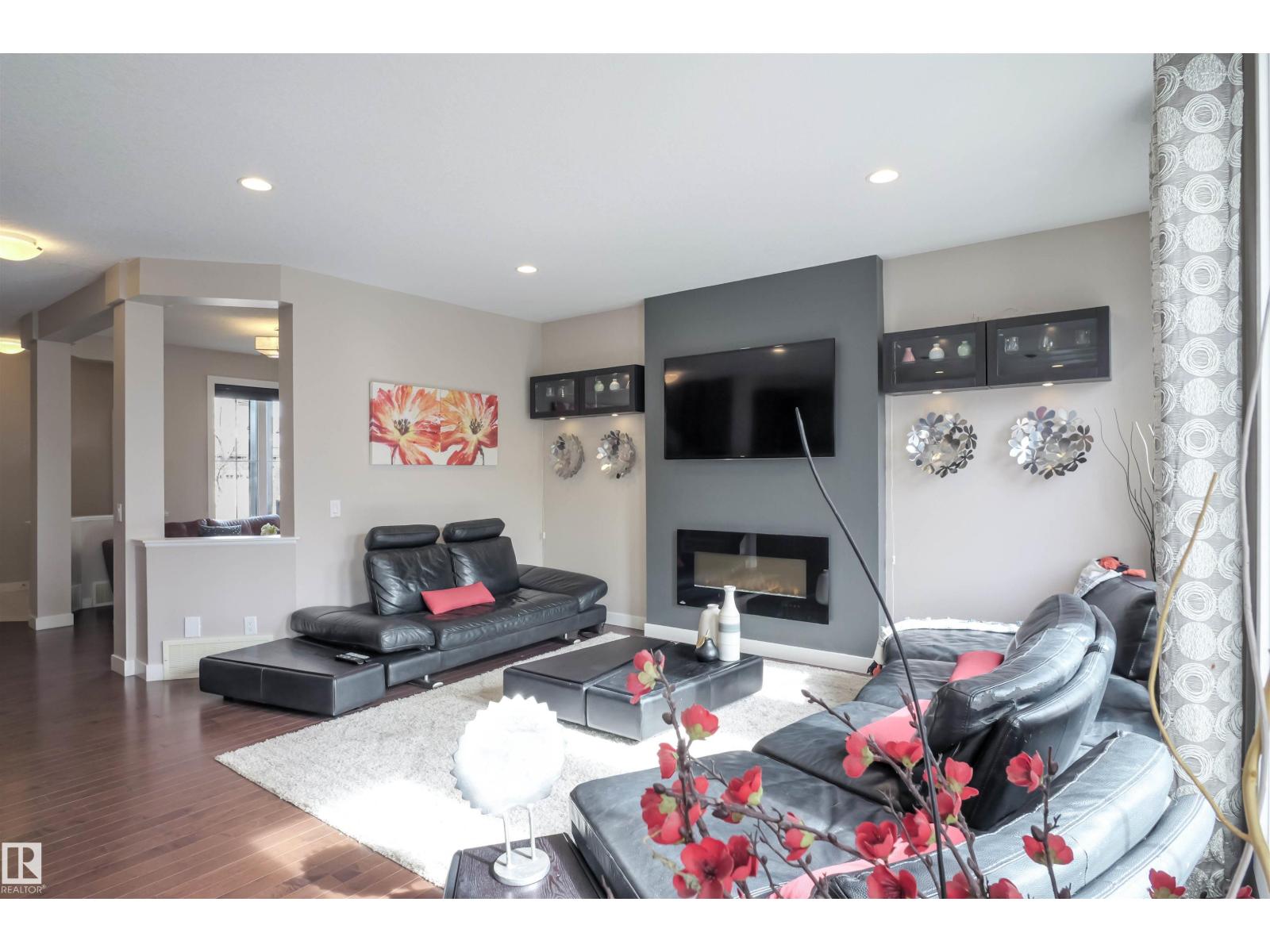 1728 53 ST SW, Edmonton