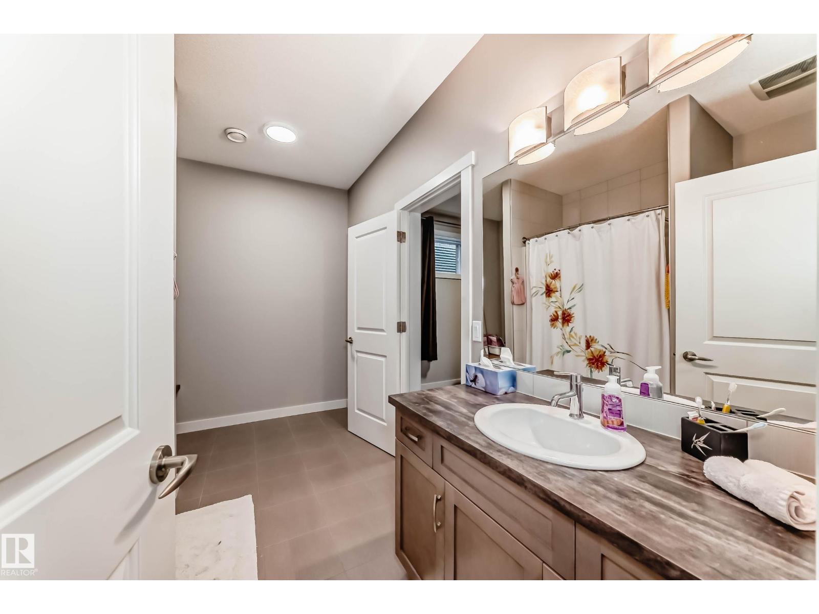 7719 Getty WD NW, Edmonton